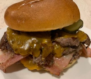 Triple smash bacon burguer 