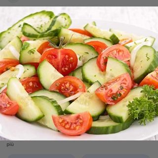 Pomodoro cetrioli sale pepe olio oliva 