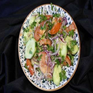 ქართული სალათი ნიგვზით