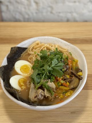 Рамен Торі Пайтан з курчам (500г)