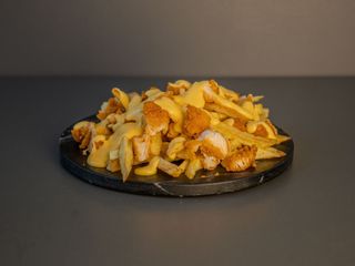 Cartofi Cheddar Strips