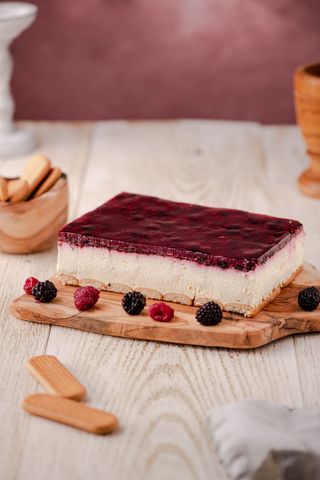 Kolač šumsko voće 830 gr