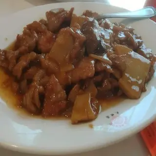 Ternera Con Cebolla