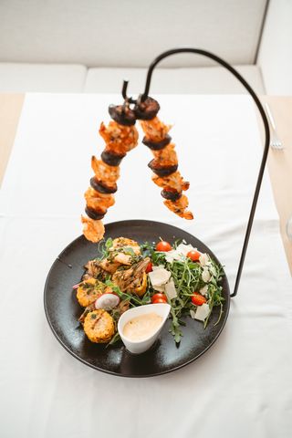 Frigărui din creveți cu cărnați chorizo