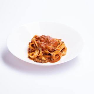 Tagliatelle panna e salsiccia vegan