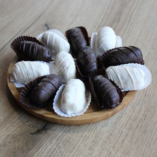 Բաունտի սև սպիտակ շոկոլադով  1կգ