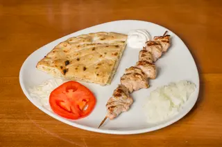 Teleći ražnjići velika porcija
