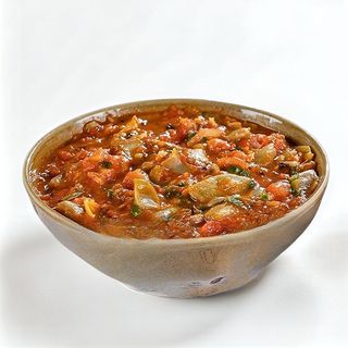 მწვანე ლობიო ცოცხალ პომიდორში  2 პერსონაზე