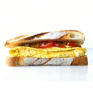 B13-Bocadillo De Tortilla Al Gusto