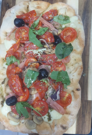 Pinsa caprichosa (30x20 cm)