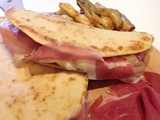 Piadina con prosciutto crudo di parma