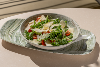 Rukola, cherry, parmesan