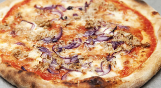 Pizza Tonno E Cipolla