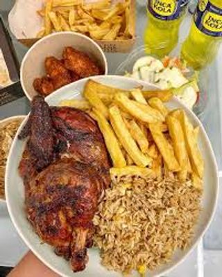 Combo De Pollo Y Arroz Chaufa