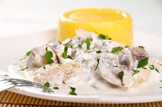 Ciulama de ciuperci (cu mamaliga)