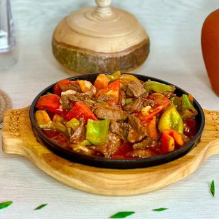 Тебян ню-ру (жареная говядина)