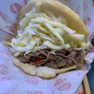 AREPA LA PELÚA