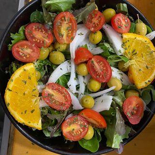 Tapa De  Ensalada De Atún