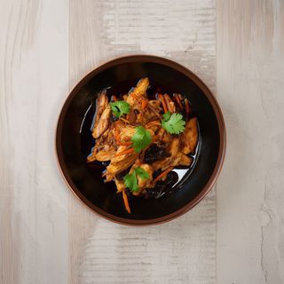 Ensalada de tiras de pollo