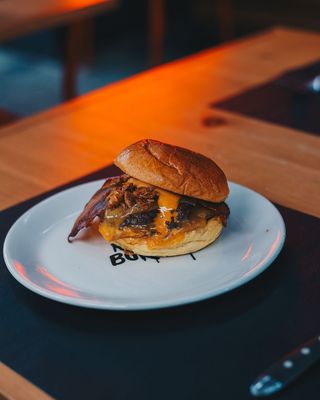 SMASH! Emmy Winehouse