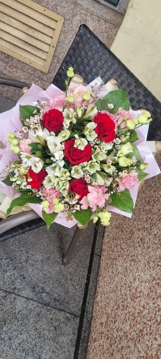 Buchet asortat diverse culori