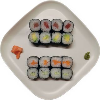50. Hoso Maki Variado