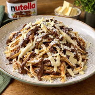 Clătite cu ciocolată albă și Nutella