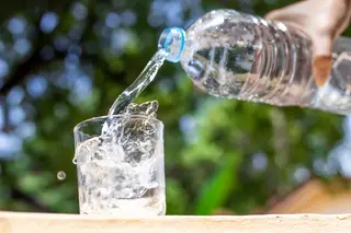 Acqua legermete frizzante 75 cl