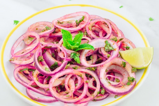 Onion salad