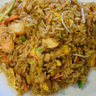 002- Riso con Frutti di Mare /Rice with seafood /海鲜炒饭