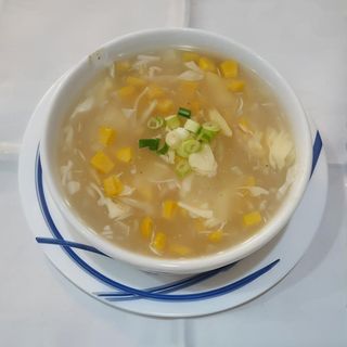 Sopa De Pollo Con Maíz Dulce