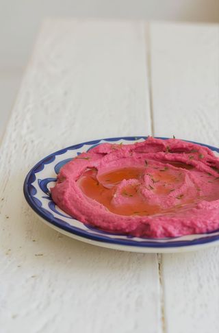 Betroot Hummus