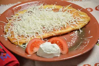 Omlet sa sirom