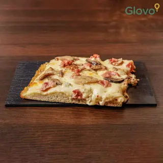 Pizza salsiccia, funghi e zola