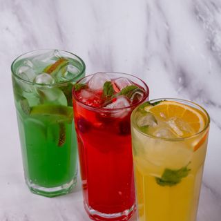 Испанская клубника (0,5л.)