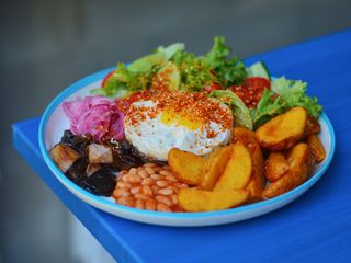 Сніданок з біфштексом та картоплею (490g)