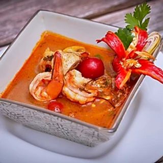 Tom Yum Con Langostinos
