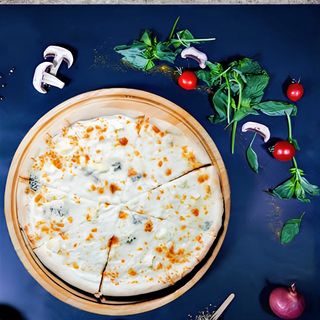 Pizza Quattro Formaggi Ø 32cm