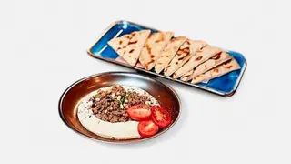 ROYAL BEEF HUMMUS