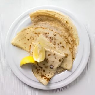 2x 20 Naleśnik z kurczakiem, pieczarkami I żółtym serem