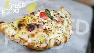 Calzone Cordon Bleu