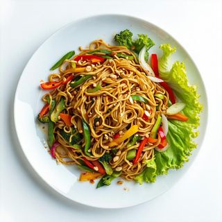 Fried soy noodles with vegetables