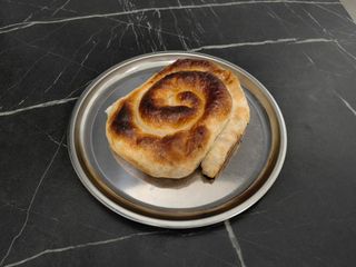 Sjecani burek pita