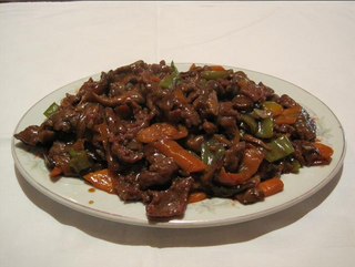 208. Телешко с ароматни гъби