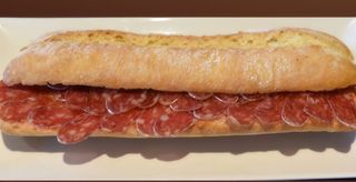 Bocadillo de fuet