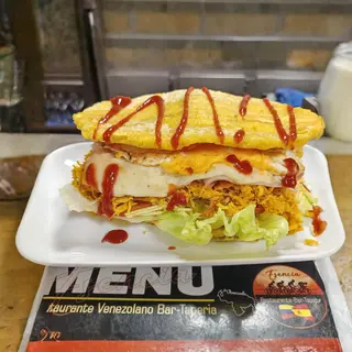 Patacón De Pollo