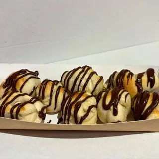 Chocolate Knots