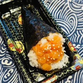 Temaki de salmão e Philadelphia 