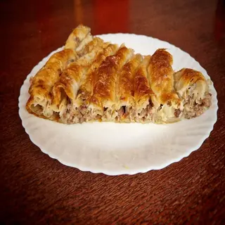 Pita sa junećim mesom