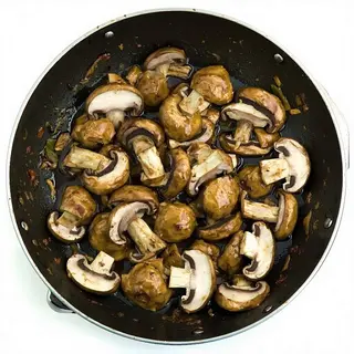 Champiñones rehogados